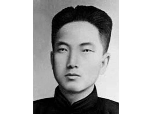 何挺颖